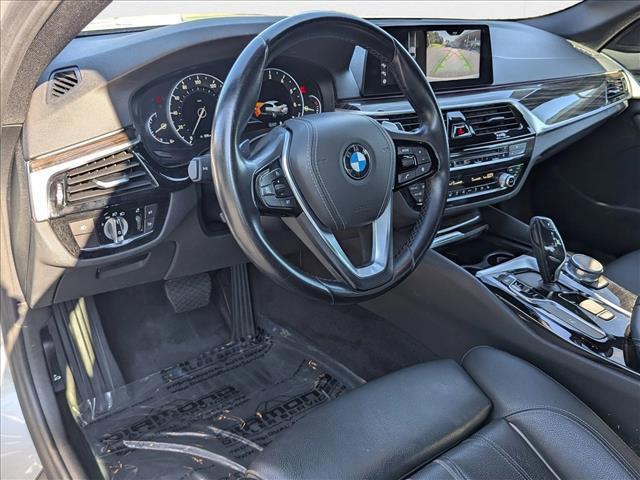 Photo of 2018 Glacier Silver Metallic BMW 530