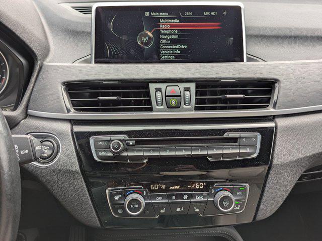 Photo of 2017 Alpine White [Whit BMW X1