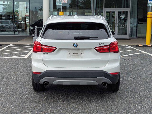 Photo of 2017 Alpine White [Whit BMW X1