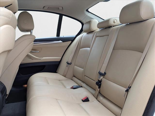 Photo of 2016 Alpine White BMW 528