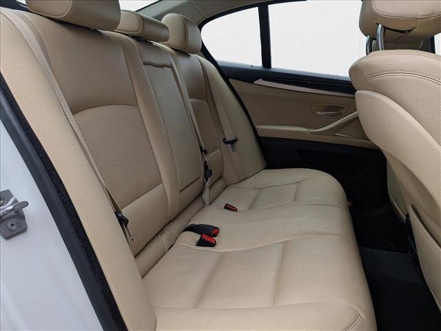 Photo of 2016 Alpine White BMW 528
