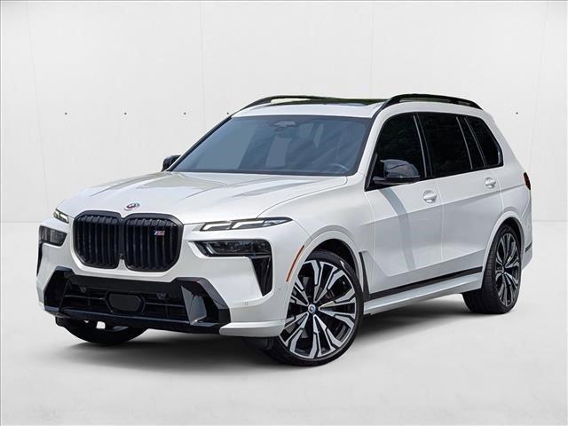 Photo of 2023 Mineral White Metallic BMW X7