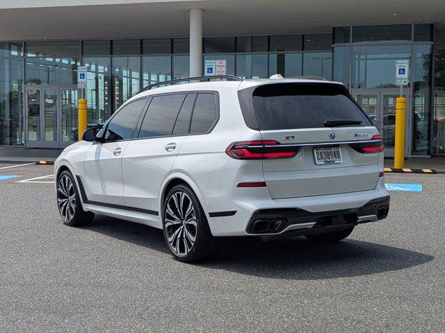 Photo of 2023 Mineral White Metallic BMW X7