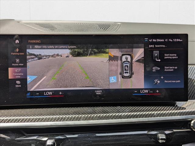 Photo of 2023 Mineral White Metallic BMW X7