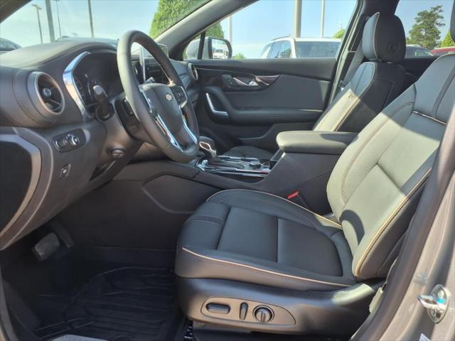 Photo of 2025 Sterling Gray Metallic Chevrolet Blazer