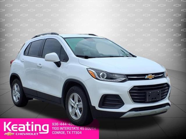 Photo of 2022 Summit White Chevrolet Trax