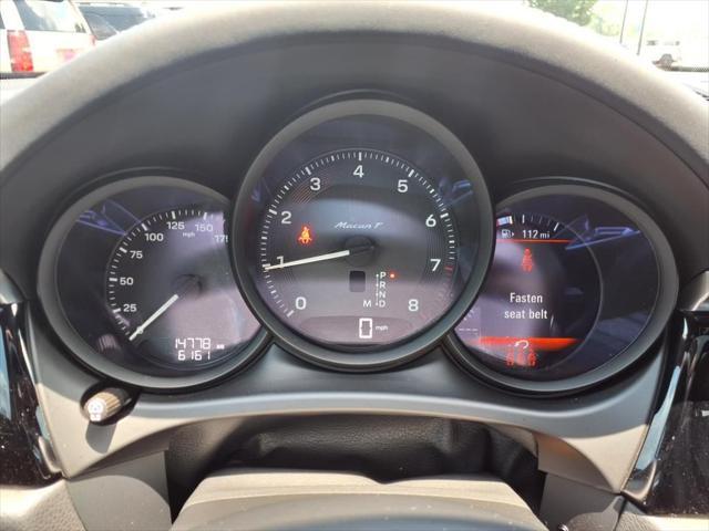 Photo of 2024 White Porsche Macan