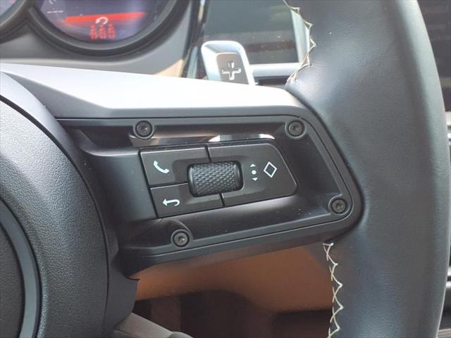 Photo of 2024 White Porsche Macan