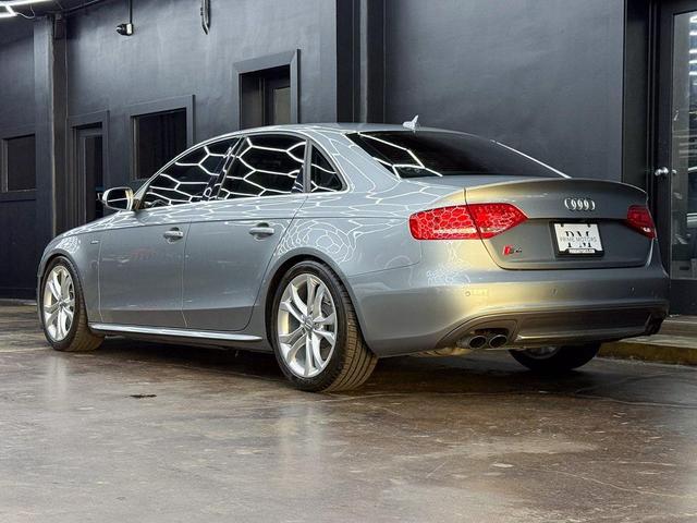 Photo of 2011 Ice Silver Metallic Audi S4
