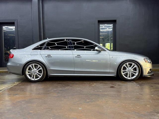 Photo of 2011 Ice Silver Metallic Audi S4