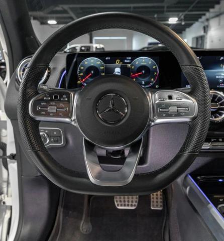 Photo of 2022 White Mercedes-Benz GLB 250