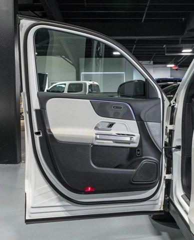 Photo of 2022 White Mercedes-Benz GLB 250