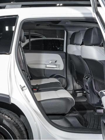 Photo of 2022 White Mercedes-Benz GLB 250