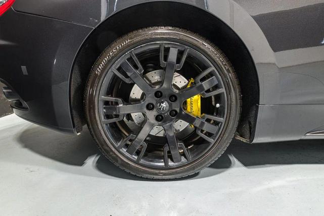 Photo of 2013 Gray Maserati GranTurismo
