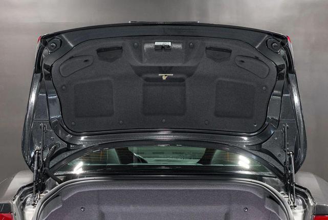 Photo of 2013 Gray Maserati GranTurismo
