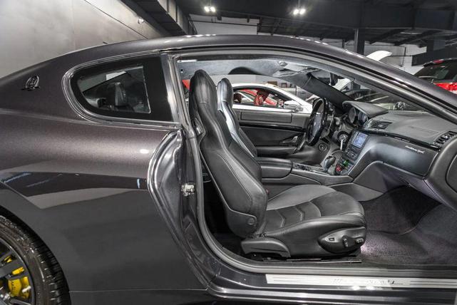 Photo of 2013 Gray Maserati GranTurismo