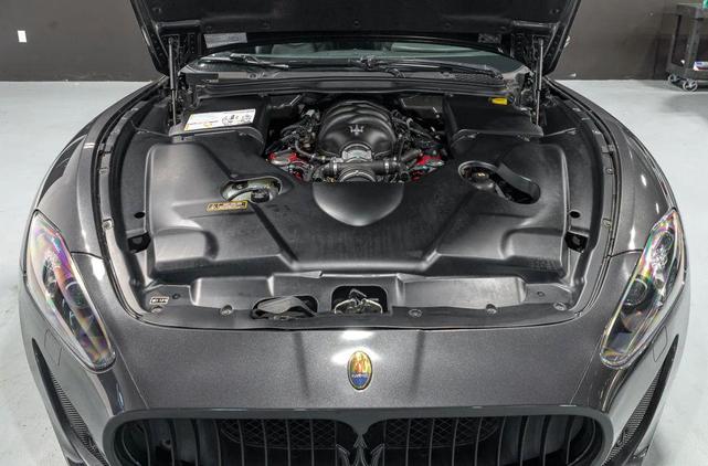 Photo of 2013 Gray Maserati GranTurismo
