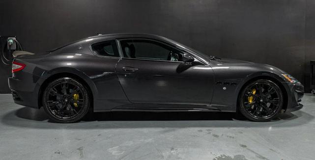Photo of 2013 Gray Maserati GranTurismo