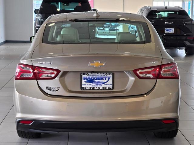 Photo of 2024 Mineral Gray Metallic Chevrolet Malibu
