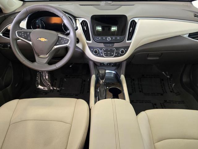 Photo of 2024 Mineral Gray Metallic Chevrolet Malibu