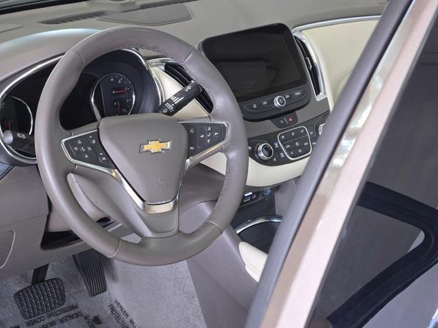Photo of 2024 Mineral Gray Metallic Chevrolet Malibu