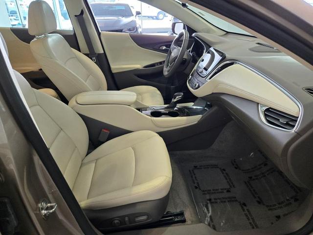 Photo of 2024 Mineral Gray Metallic Chevrolet Malibu