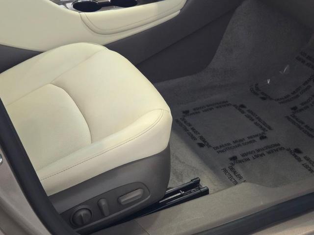 Photo of 2024 Mineral Gray Metallic Chevrolet Malibu