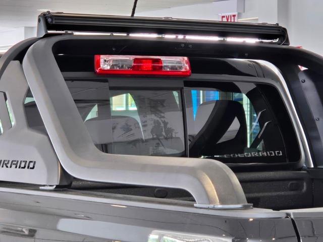Photo of 2025 Black Chevrolet Colorado