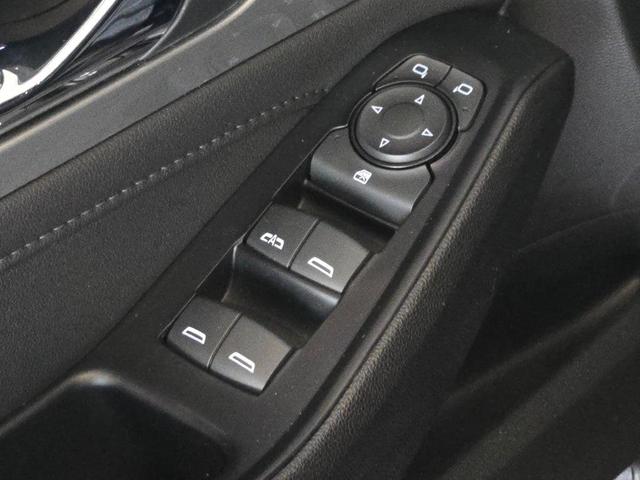 Photo of 2022 Mosaic Black Metallic Chevrolet Traverse
