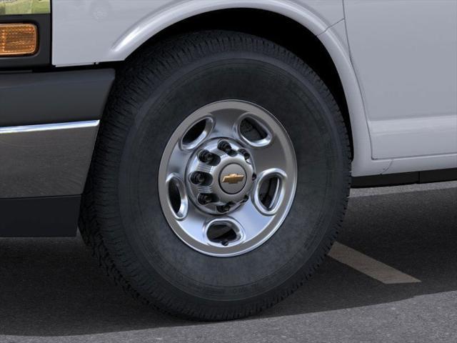 Photo of 2025 Summit White Chevrolet Express 2500
