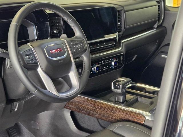 Photo of 2023 Onyx Black GMC Sierra 1500