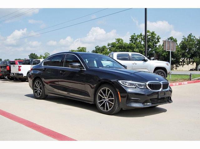 Photo of 2021 Black Sapphire Metallic BMW 330