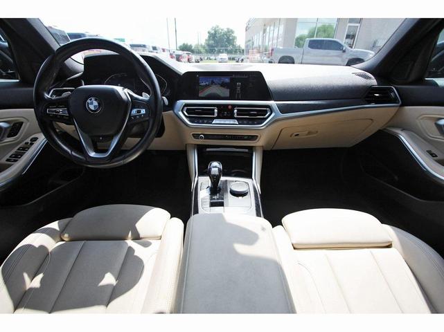Photo of 2021 Black Sapphire Metallic BMW 330