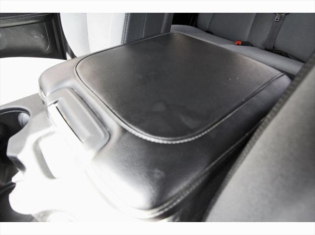 Photo of 2022 Granite Crystal Metallic Clearcoat RAM 2500