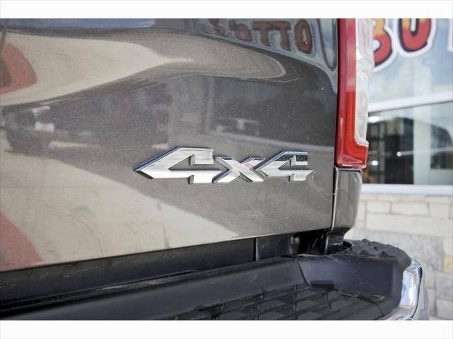 Photo of 2022 Granite Crystal Metallic Clearcoat RAM 2500