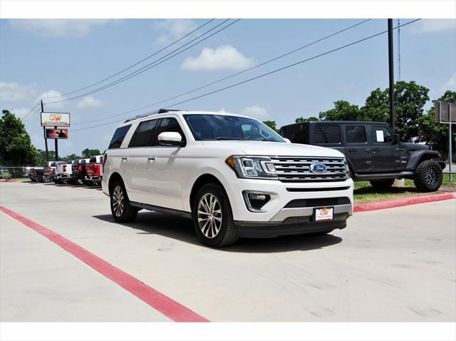 Photo of 2018 White Platinum Ford Expedition