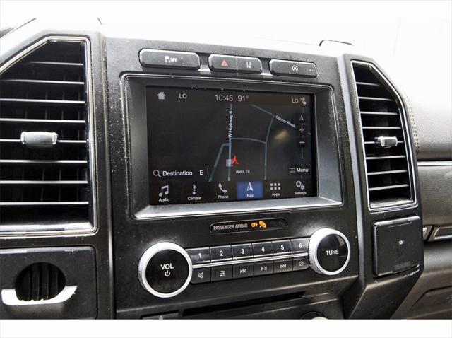 Photo of 2018 White Platinum Ford Expedition