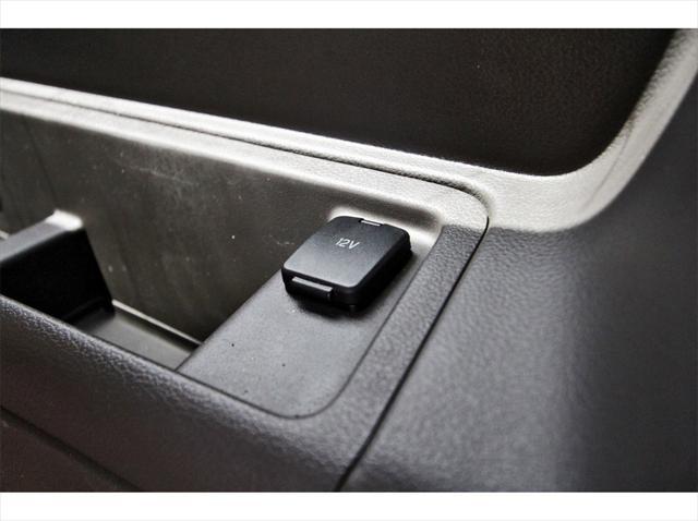 Photo of 2018 White Platinum Ford Expedition