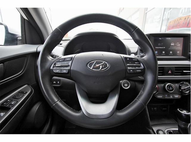 Photo of 2021 Lunar White Hyundai KONA