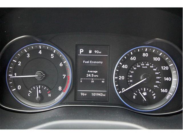 Photo of 2021 Lunar White Hyundai KONA