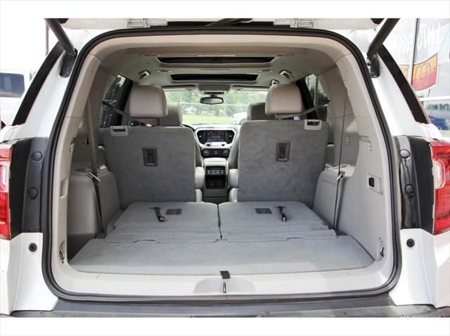 Photo of 2020 White Frost Tricoat GMC Acadia