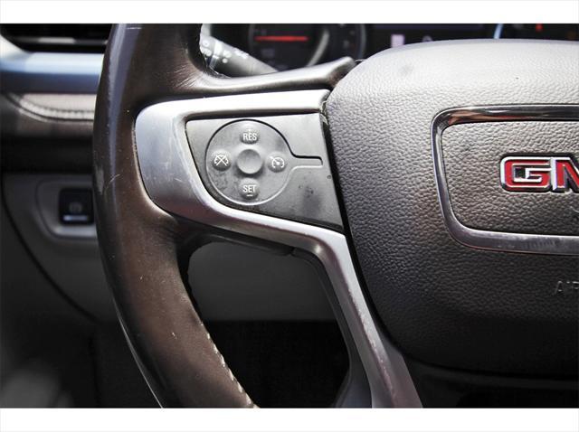 Photo of 2020 White Frost Tricoat GMC Acadia