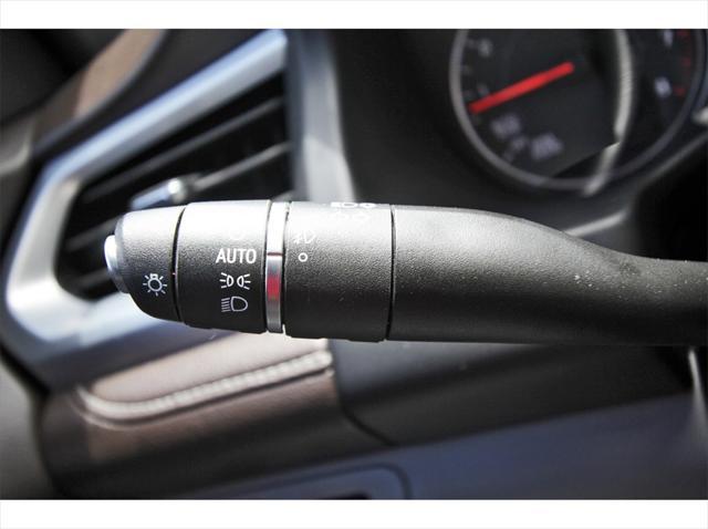 Photo of 2020 White Frost Tricoat GMC Acadia