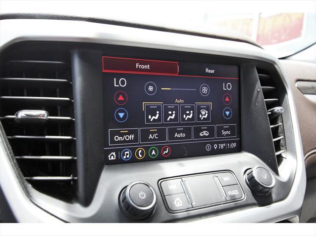 Photo of 2020 White Frost Tricoat GMC Acadia