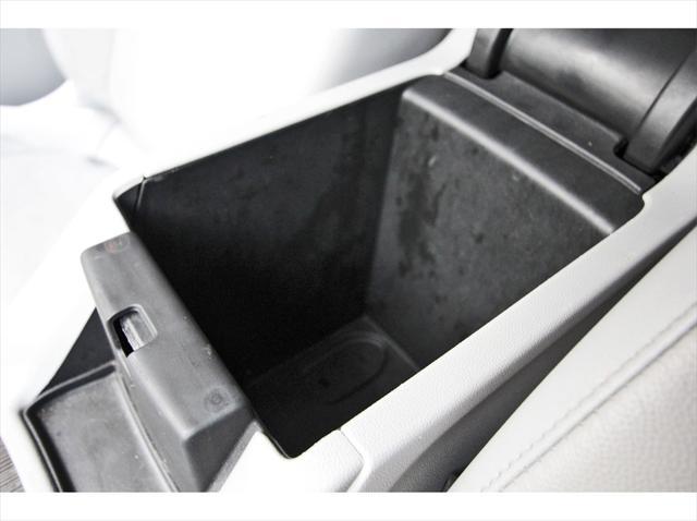 Photo of 2020 White Frost Tricoat GMC Acadia