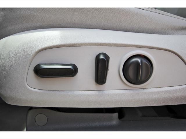 Photo of 2020 White Frost Tricoat GMC Acadia