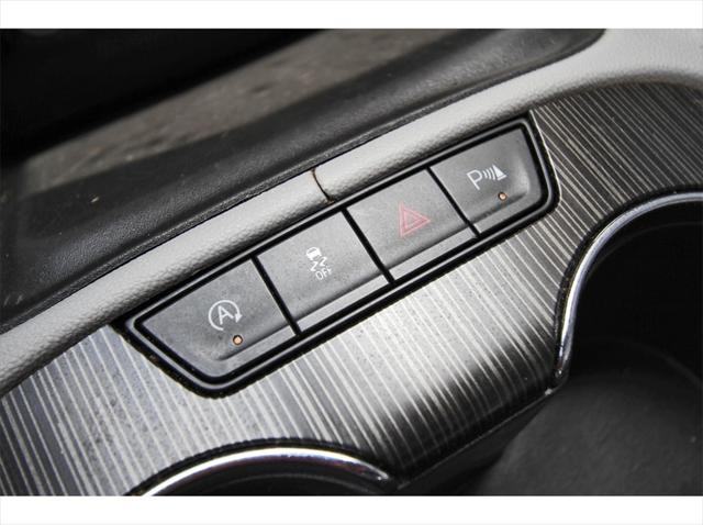 Photo of 2020 White Frost Tricoat GMC Acadia