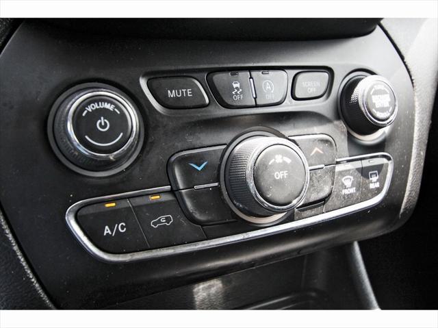 Photo of 2021 Billet Silver Metallic Clearcoat Jeep Cherokee