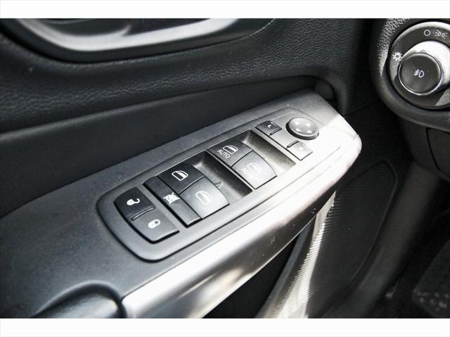 Photo of 2021 Billet Silver Metallic Clearcoat Jeep Cherokee