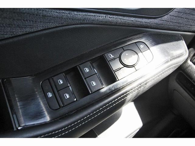 Photo of 2023 Scarlet Ember Tintcoat Nissan Rogue